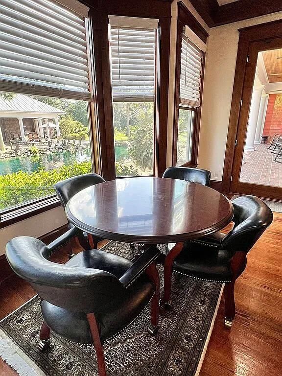 Dining room, Interior, Wood Texture Flooring