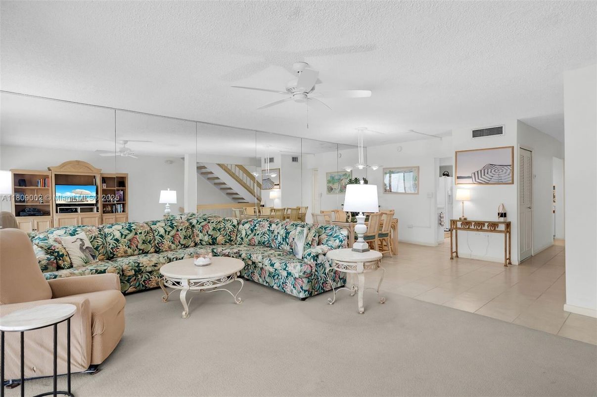 Interior, Living room, Pendant Lights