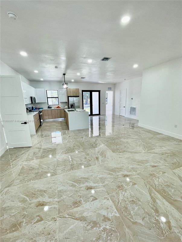 Interior, Kitchen, Pendant Lights, Recessed Lighting