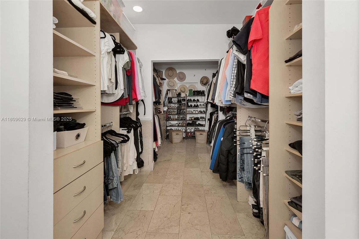 Interior, Recessed Lighting, Walk-in Closets