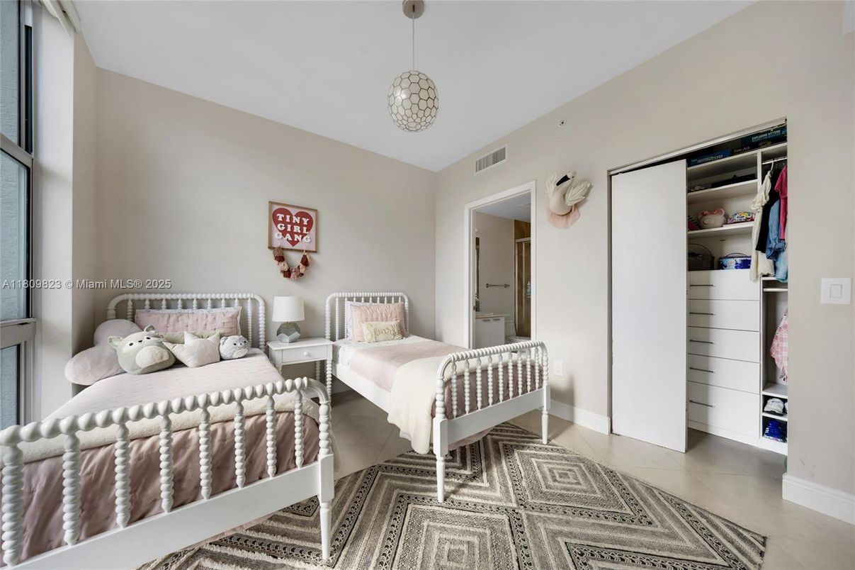 Bedroom, Interior, Pendant Lights