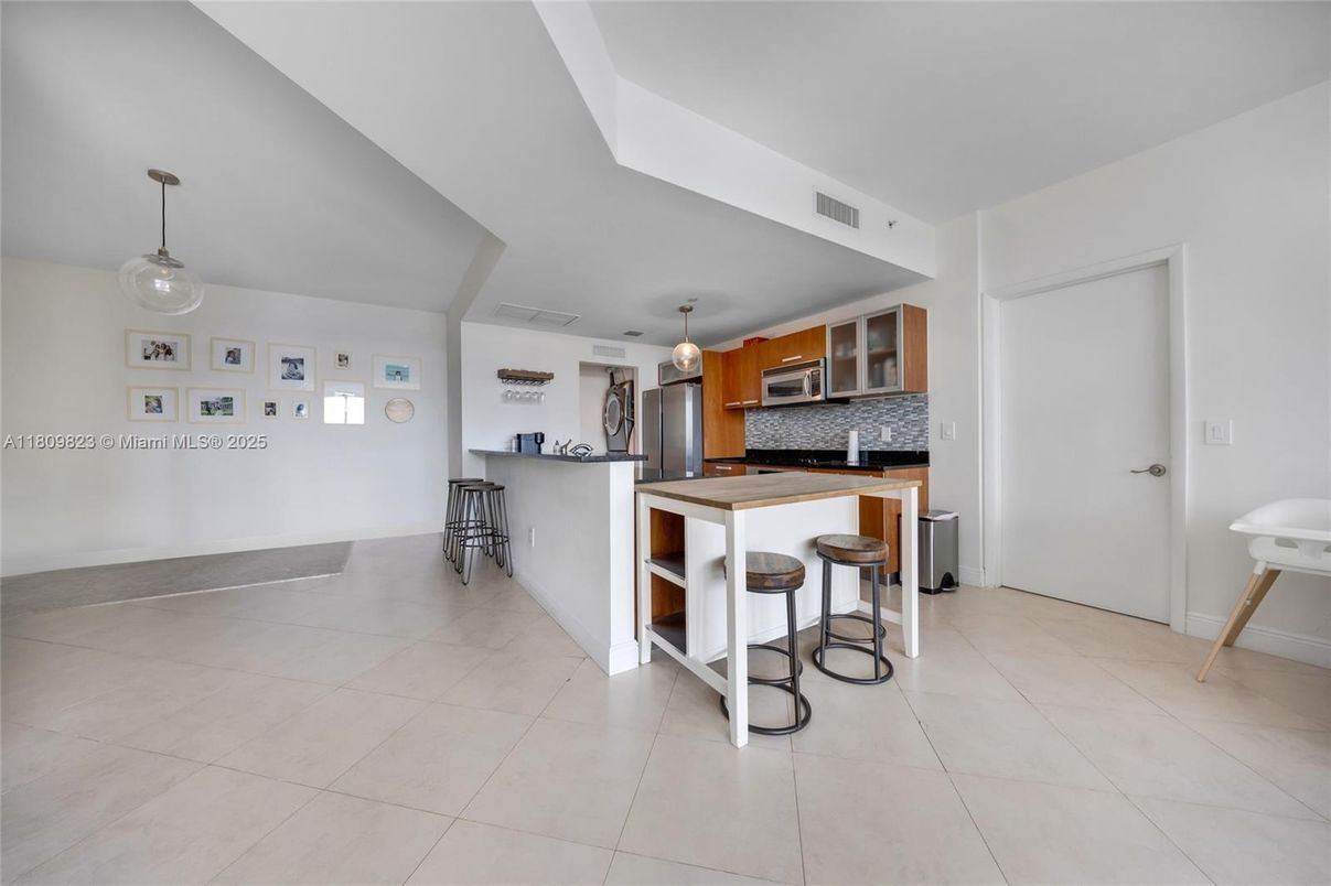 Interior, Kitchen, Pendant Lights
