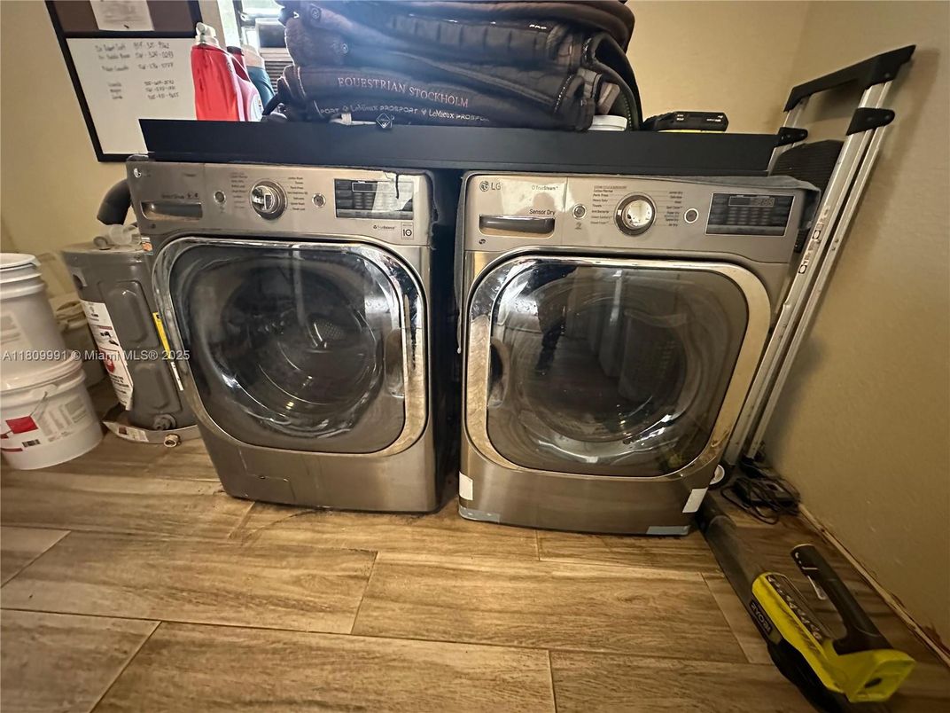 Interior, Washer