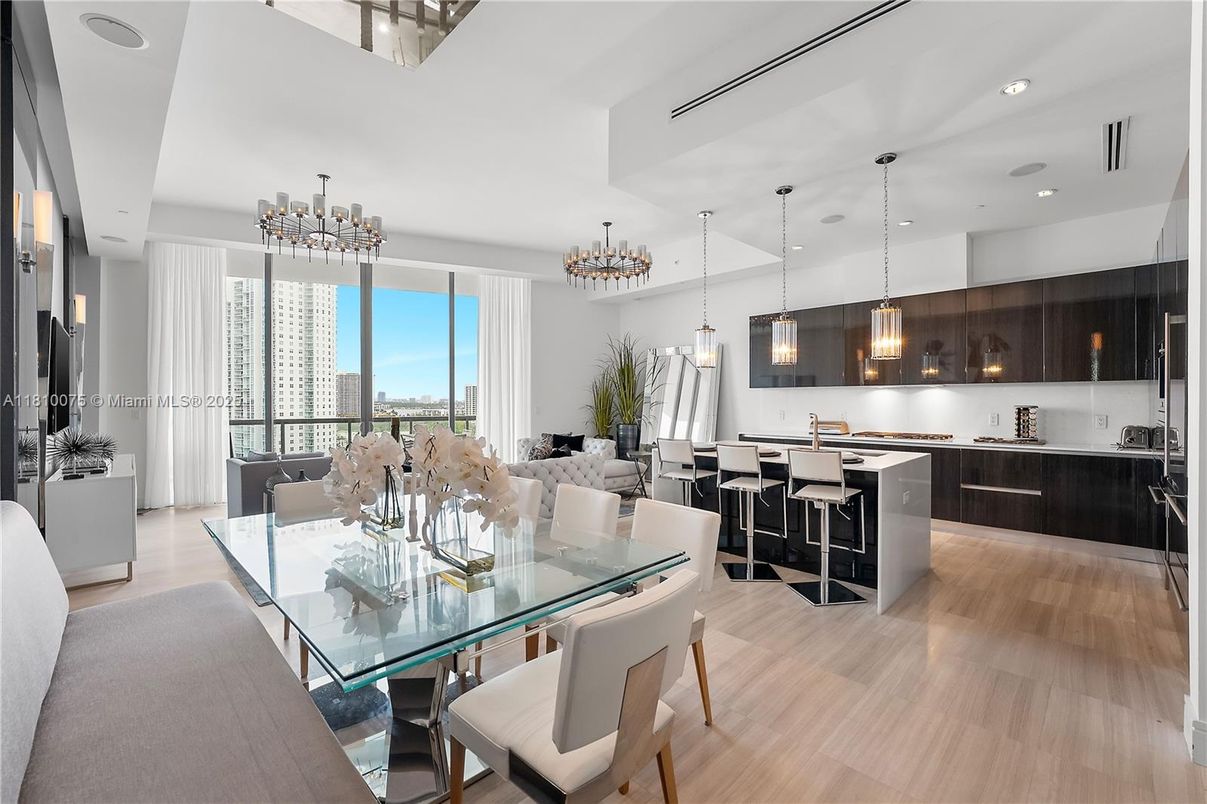 Chandelier, Dining room, Interior, Kitchen, Living room, Pendant Lights, Recessed Lighting, Wood Texture Flooring