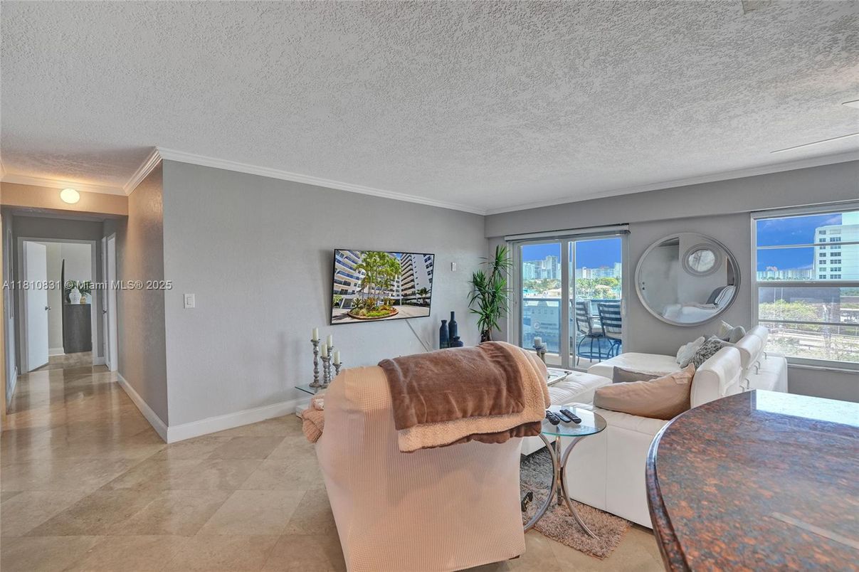 Interior, Living room, Water