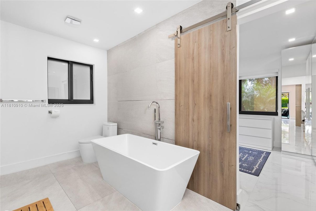 Bathroom, Free Standing Baths, Interior, Marble, Recessed Lighting