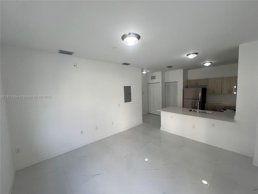 Empty room, Interior, Kitchen