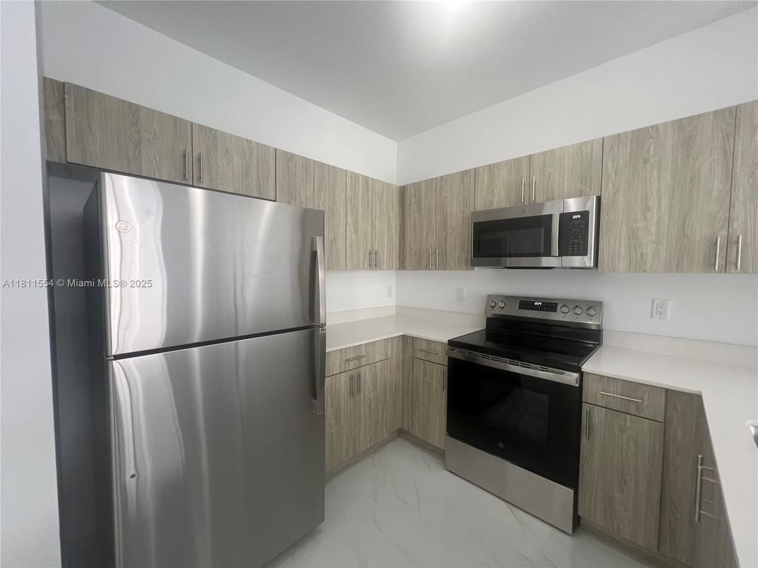 Interior, Kitchen, Marble, Stainless Steel Appliances
