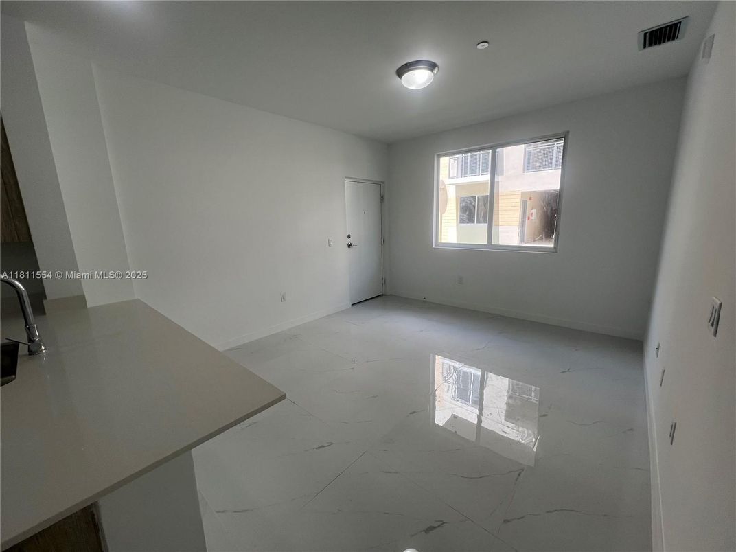 Empty room, Interior, Marble