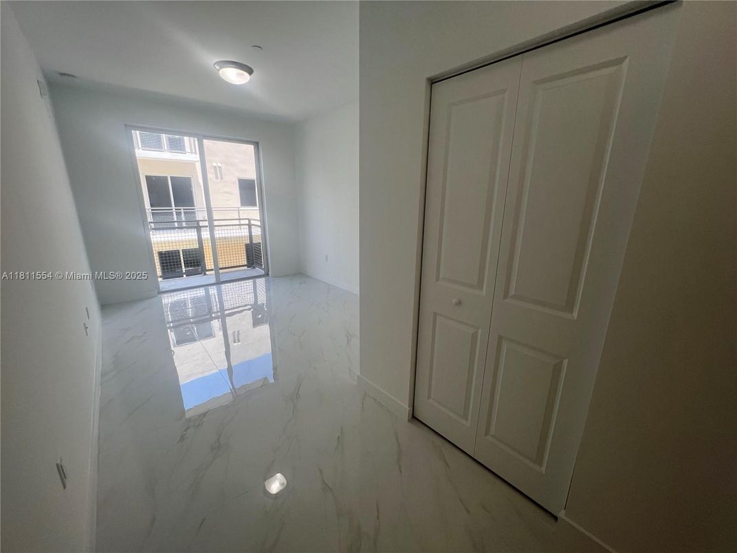 Empty room, Interior, Marble