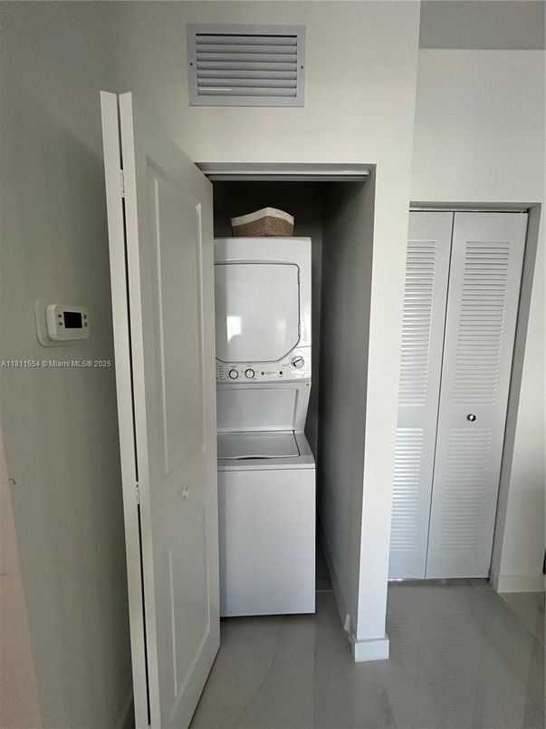 Interior, Utility Closets, Washer