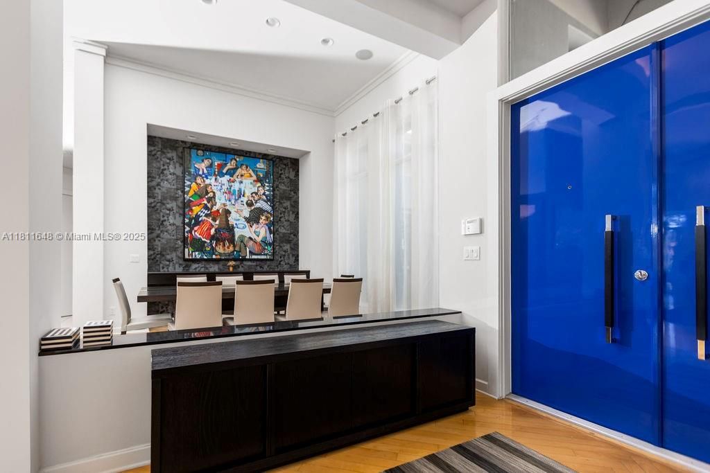 Dining room, Interior, Recessed Lighting, Wood Texture Flooring