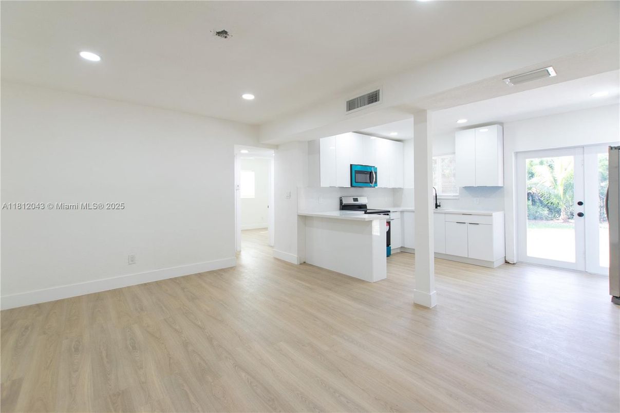 Interior, Kitchen, Recessed Lighting, Wood Texture Flooring