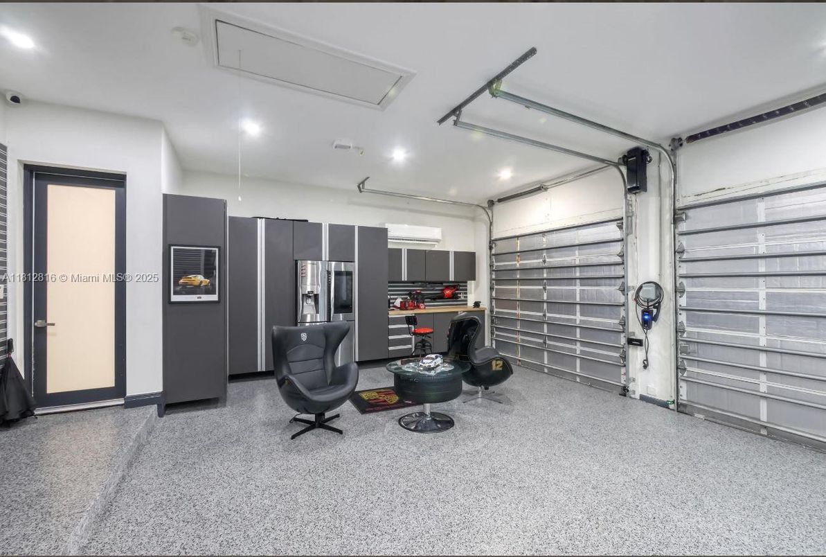 Garage, Interior, Recessed Lighting