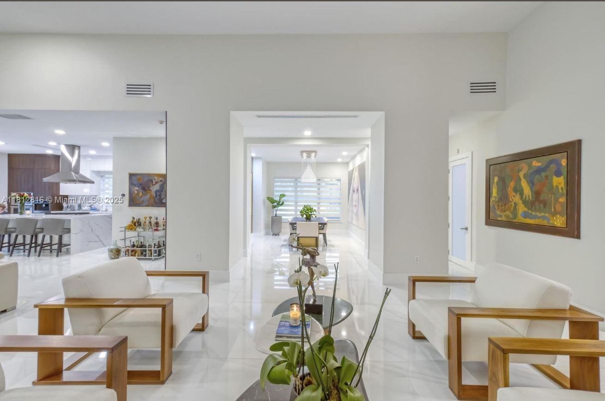 Dining room, Interior, Kitchen, Pendant Lights, Recessed Lighting