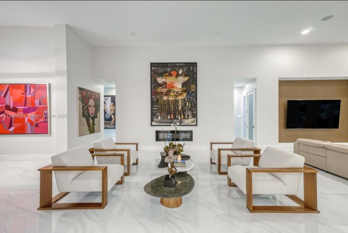 Interior, Living room, Marble, Recessed Lighting