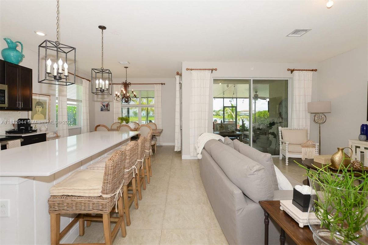 Chandelier, Dining room, Interior, Kitchen, Living room, Pendant Lights, Recessed Lighting