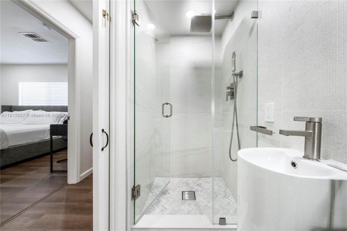 Bathroom, Bedroom, Glass Shower, Interior