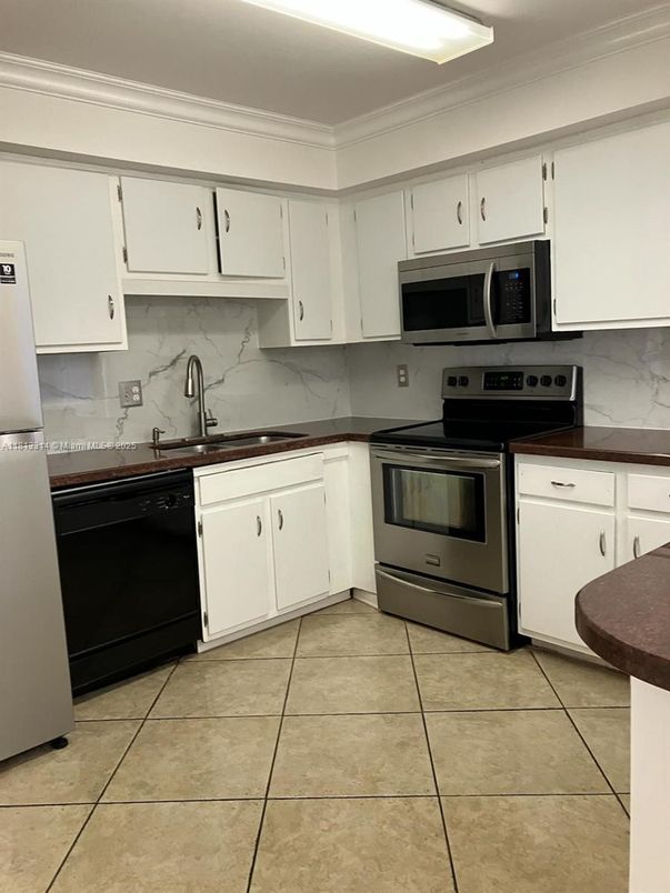 Interior, Kitchen, Marble Walls