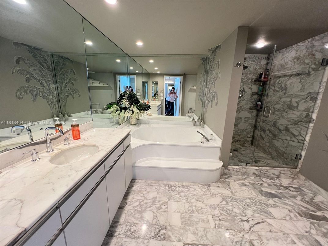 Bathroom, Dual Sink Vanities, Interior, Marble, Marble Walls, Recessed Lighting
