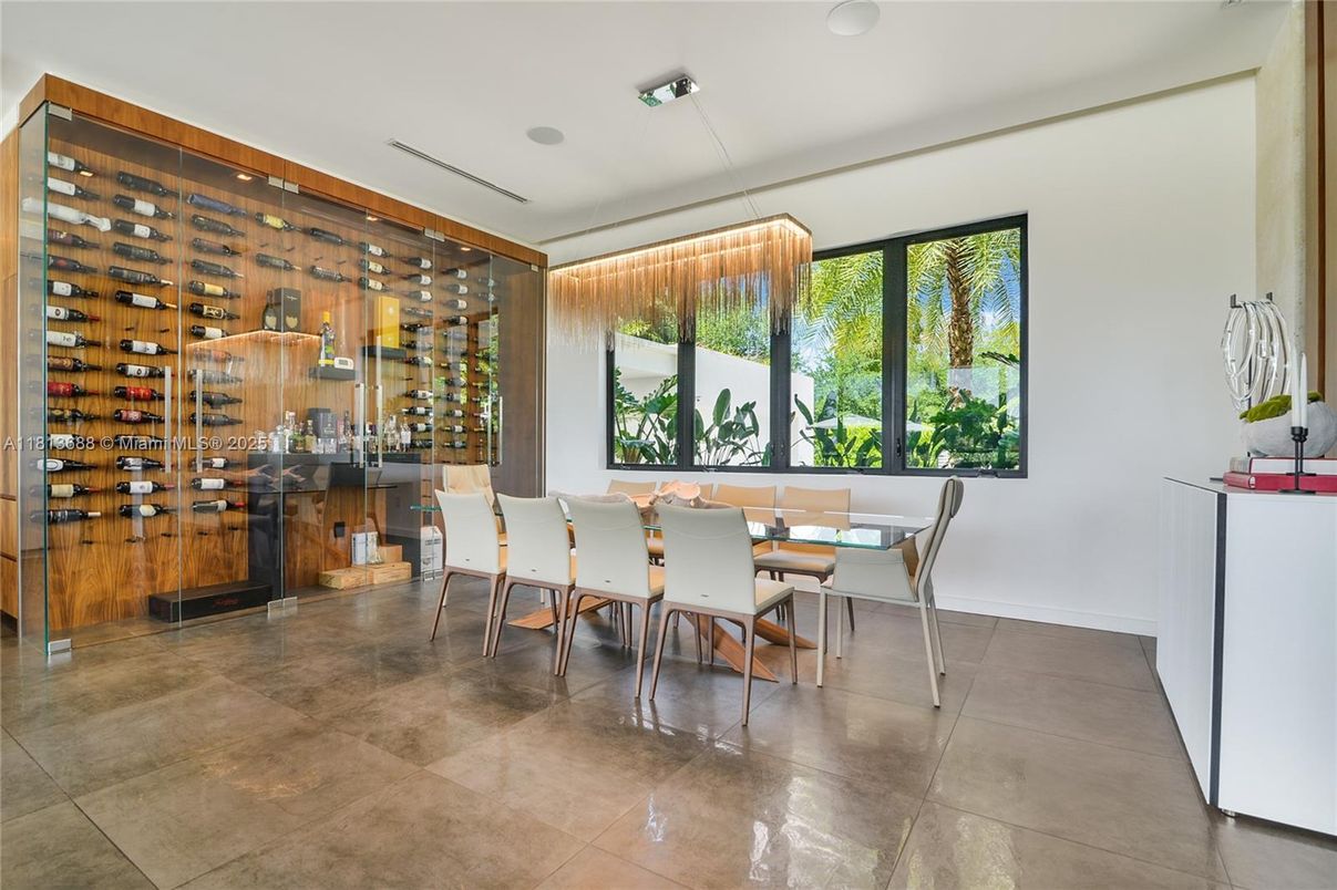 Dining room, Interior, Wine Storage