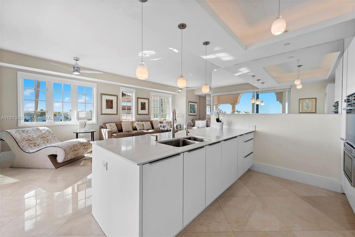 Interior, Kitchen, Living room, Pendant Lights, Water