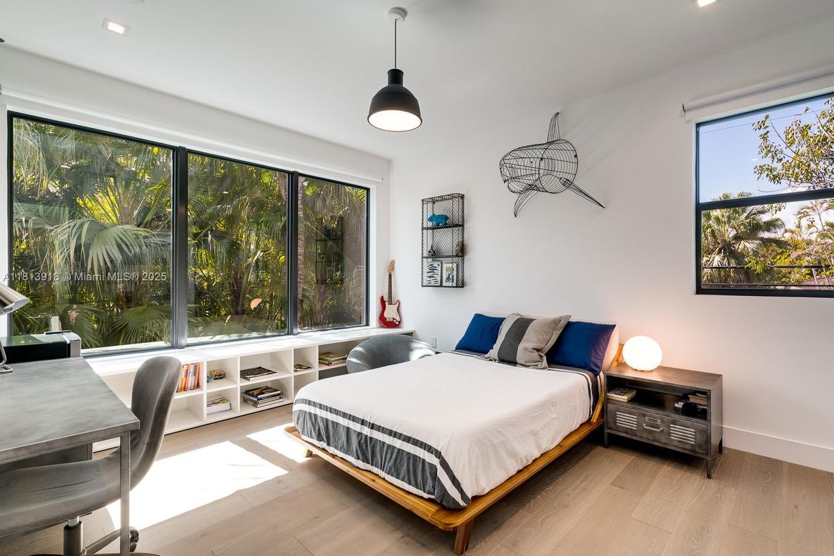 Bedroom, Interior, Pendant Lights, Recessed Lighting, Wood Texture Flooring