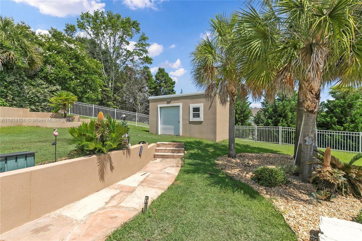 Backyard, Detached Garage, Exterior