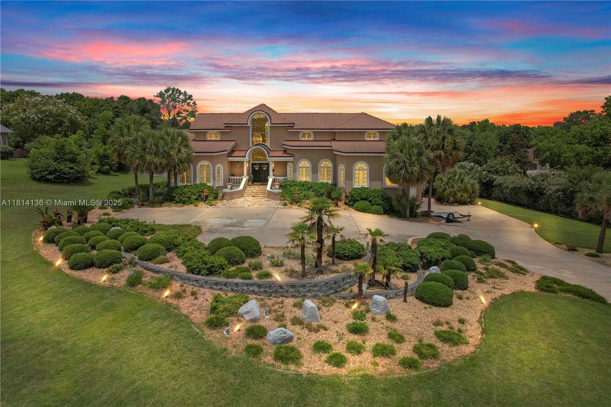 Backyard, Exterior, Facade, Mediterranean