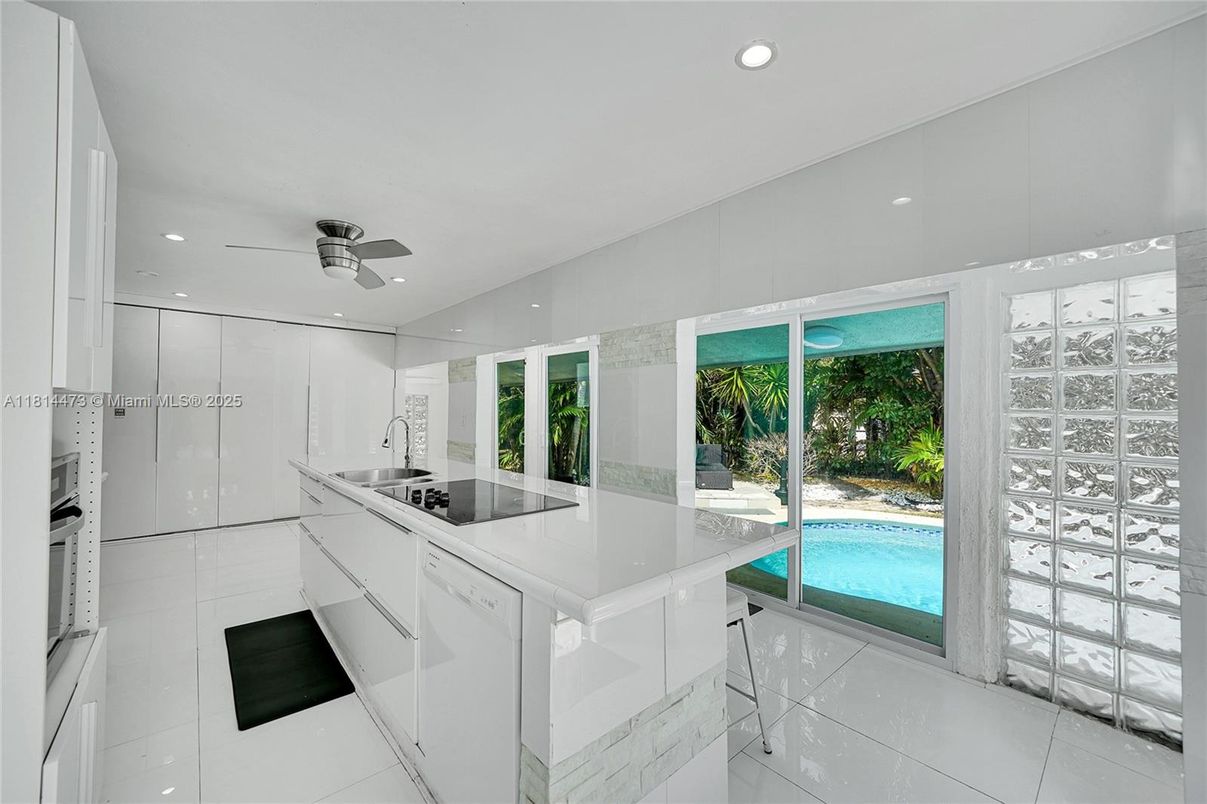 Interior, Kitchen, Recessed Lighting