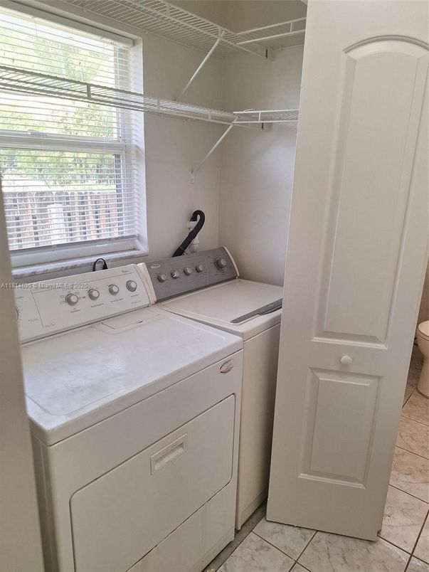 Interior, Marble, Utility Closets, Washer