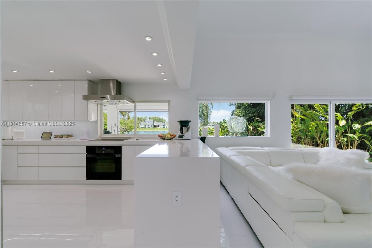 Interior, Kitchen, Living room, Recessed Lighting