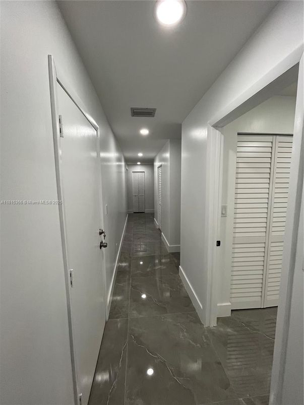 Interior, Recessed Lighting