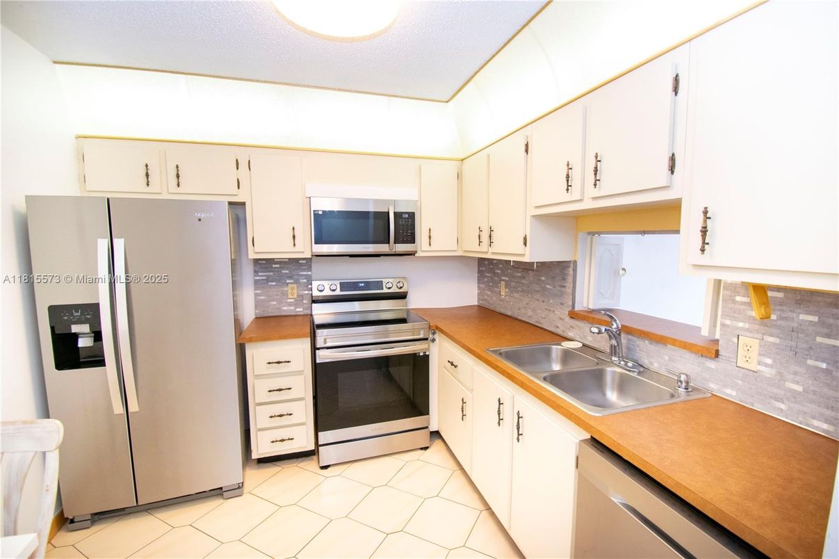 Interior, Kitchen, Stainless Steel Appliances