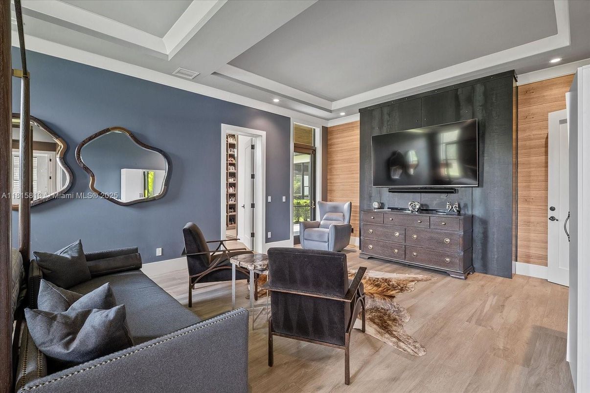 Interior, Living room, Recessed Lighting, Wood Texture Flooring, Wooden Walls