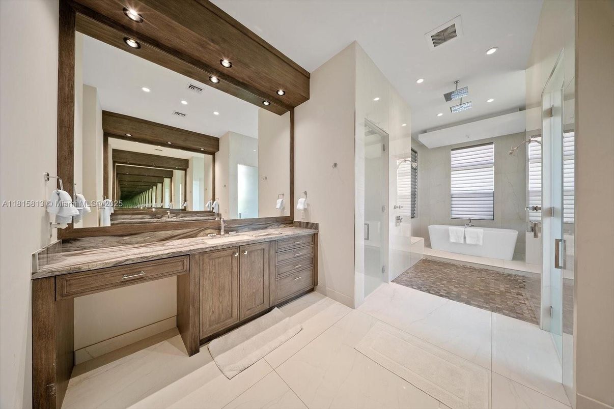 Bathroom, Dual Sink Vanities, Free Standing Baths, Interior, Recessed Lighting