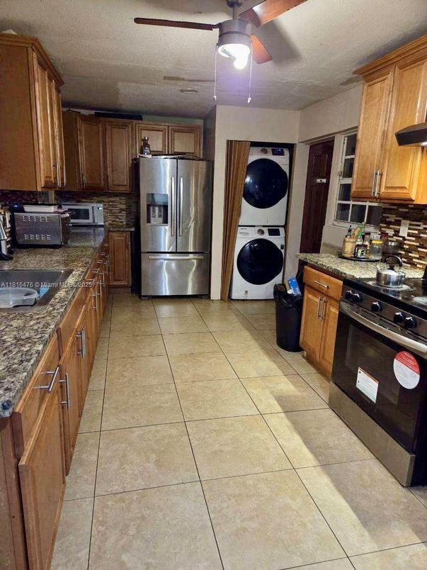Interior, Kitchen, Washer