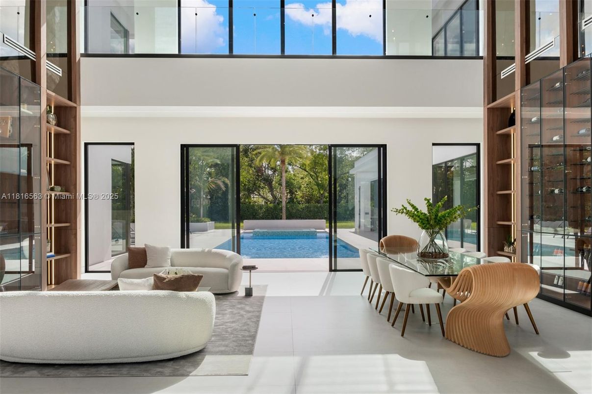 Dining room, Interior, Living room, Pool