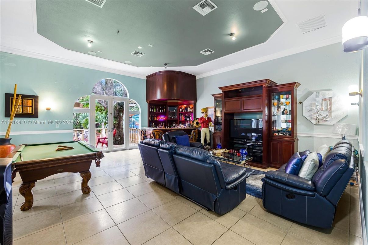 Billiard Table, Game Room, Interior, Living room, Recessed Lighting