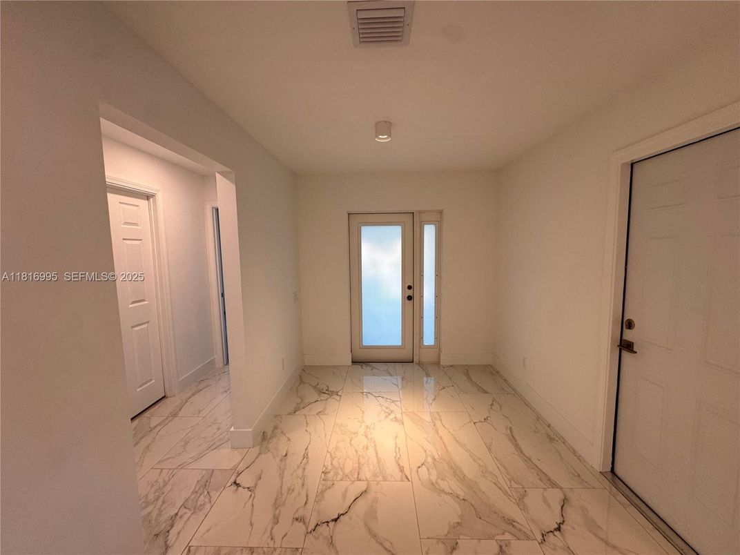 Empty room, Interior, Marble