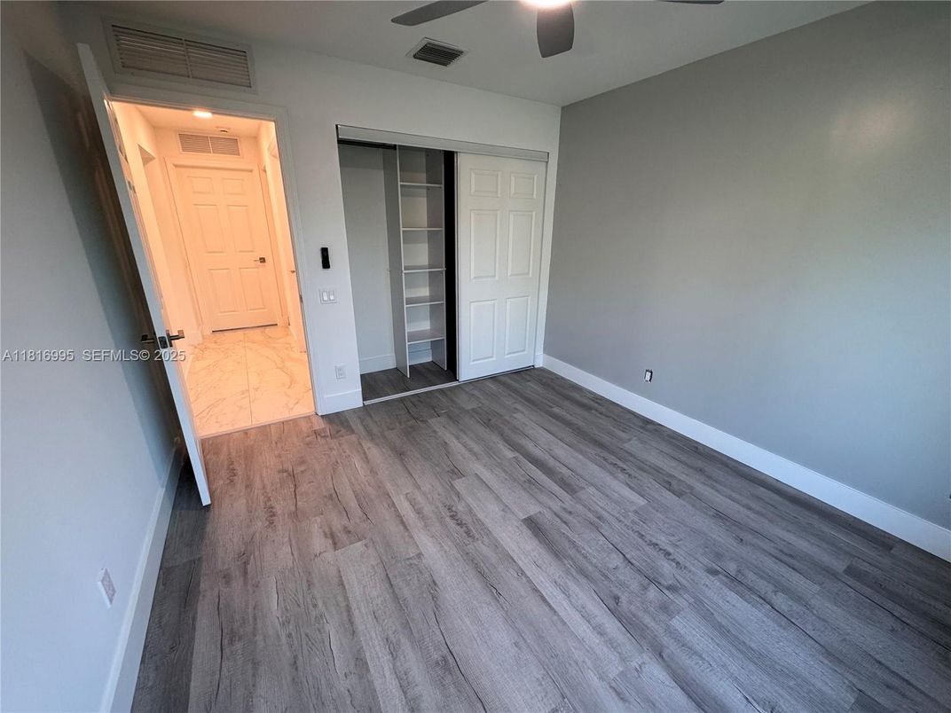 Empty room, Interior, Marble, Wood Texture Flooring