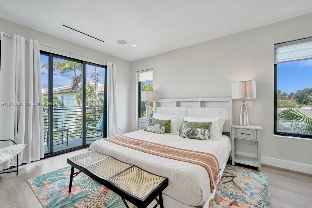 Bedroom, Interior, Recessed Lighting, Water, Wood Texture Flooring