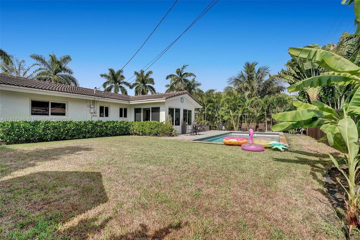 Backyard, Exterior, Pool