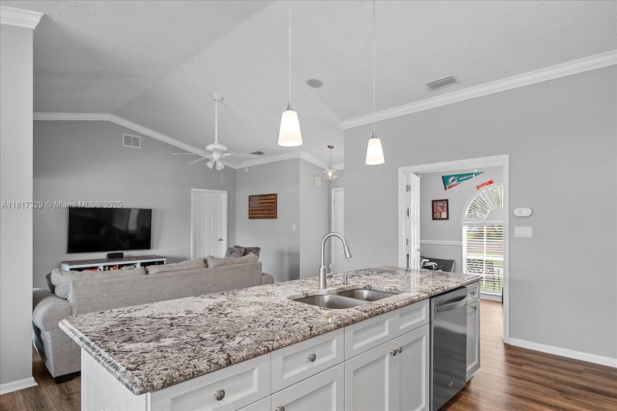 Interior, Kitchen, Pendant Lights, Wood Texture Flooring