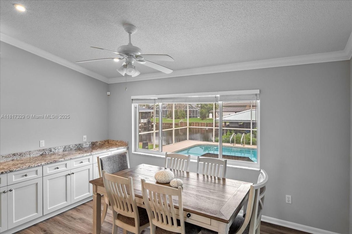 Dining room, Interior, Recessed Lighting, Wood Texture Flooring