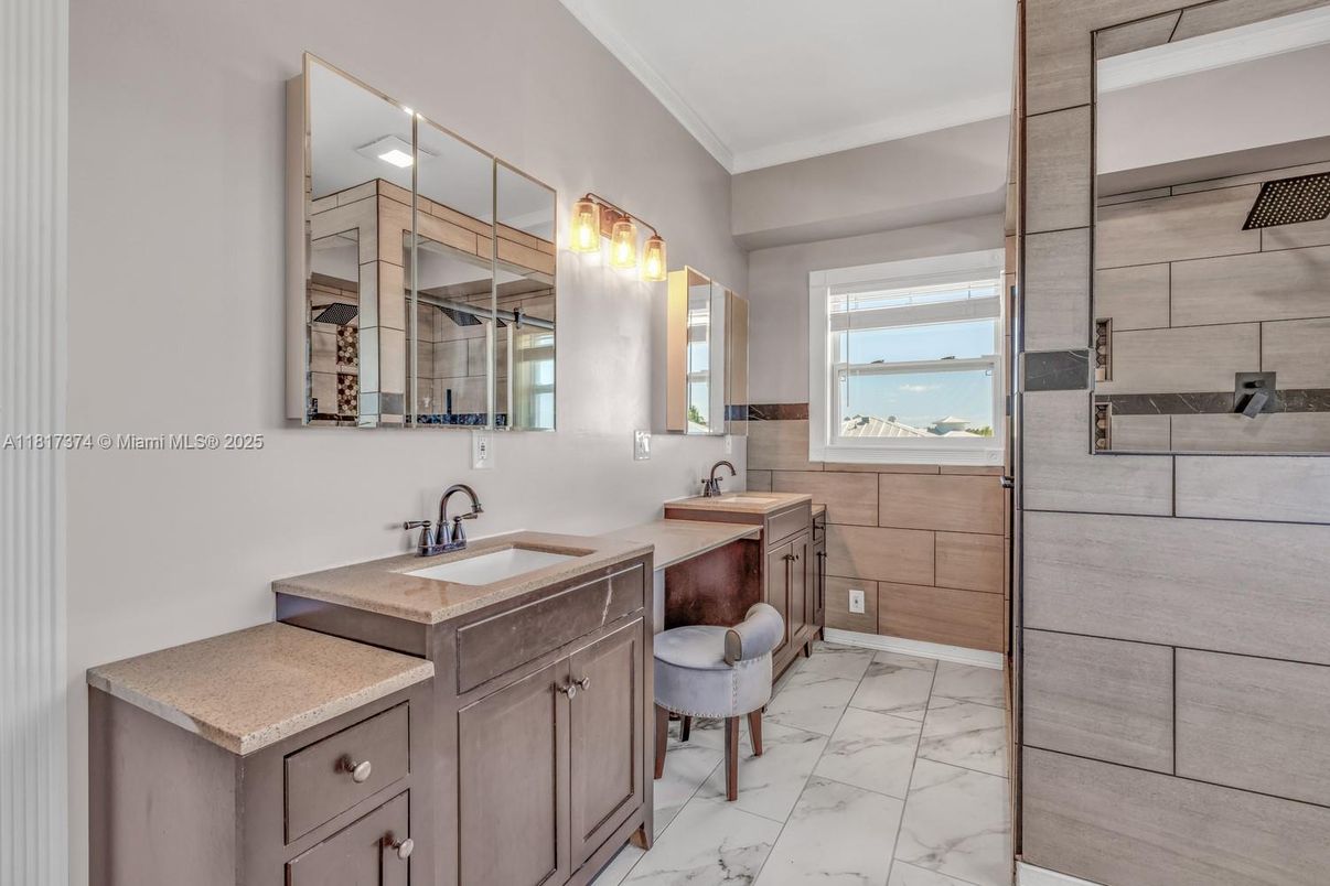Bathroom, Dual Sink Vanities, Interior, Marble