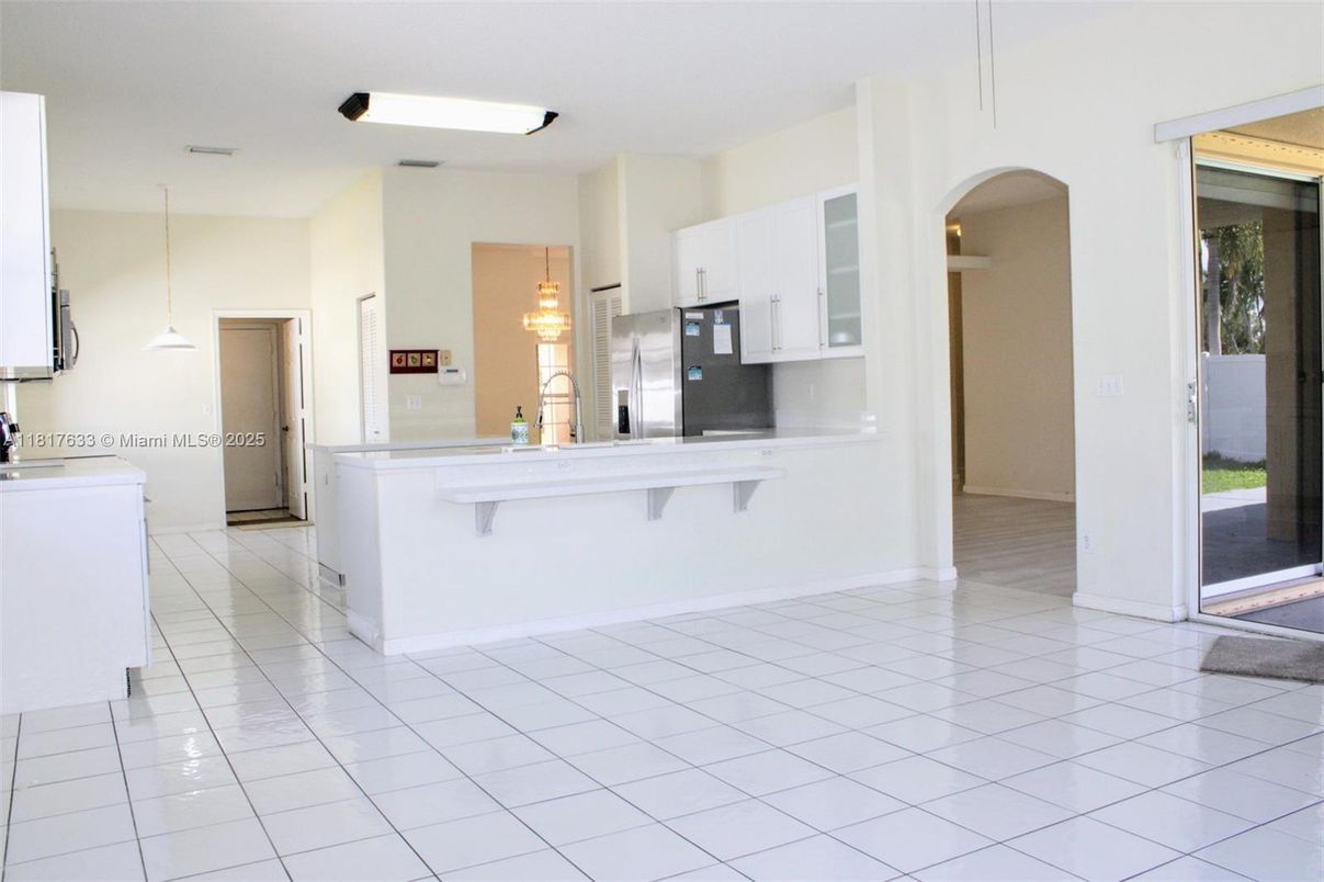 Interior, Kitchen, Pendant Lights, Stainless Steel Appliances