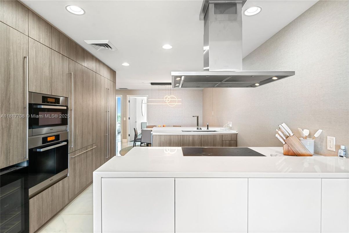 Interior, Kitchen, Marble, Recessed Lighting, Stainless Steel Appliances, Washer