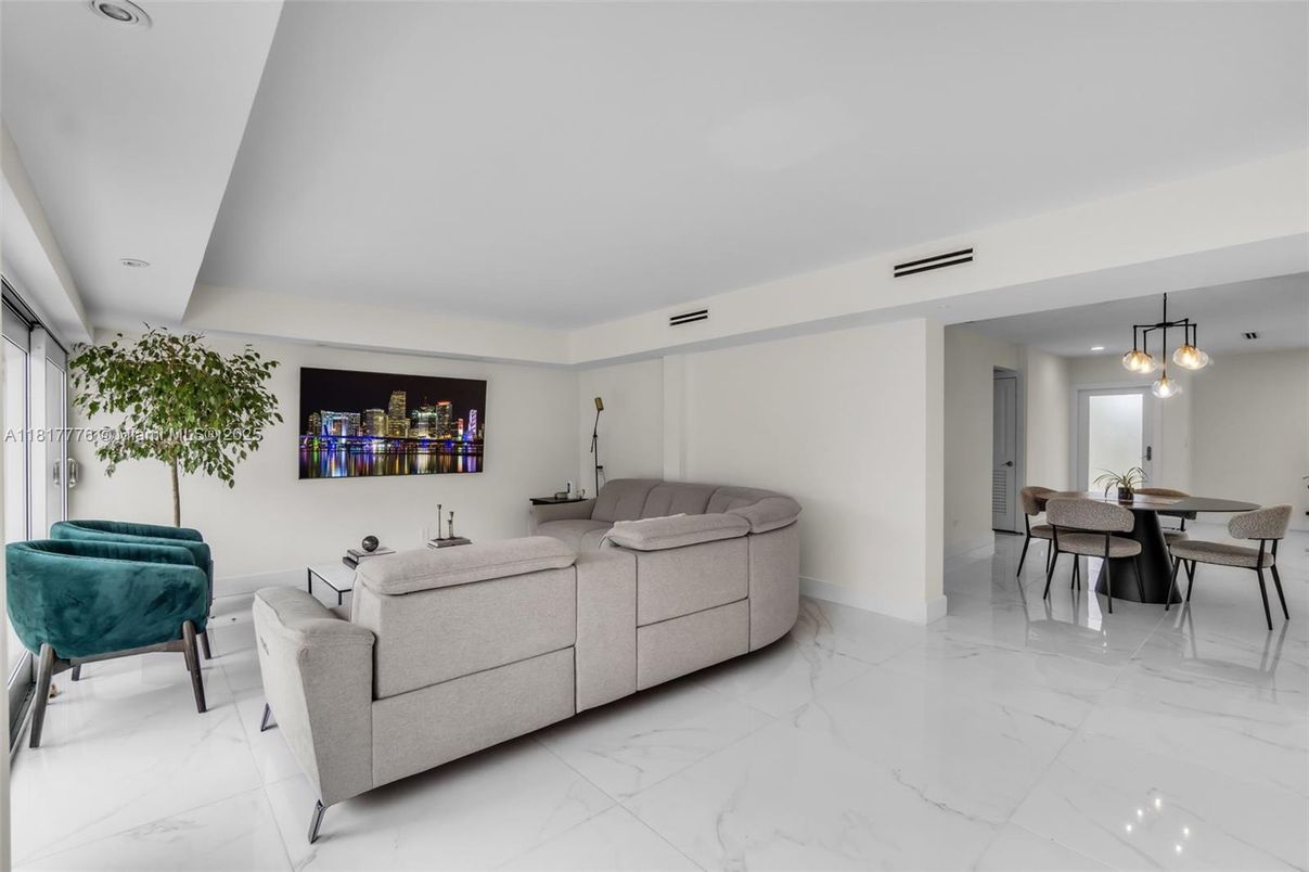 Dining room, Interior, Living room, Marble, Pendant Lights