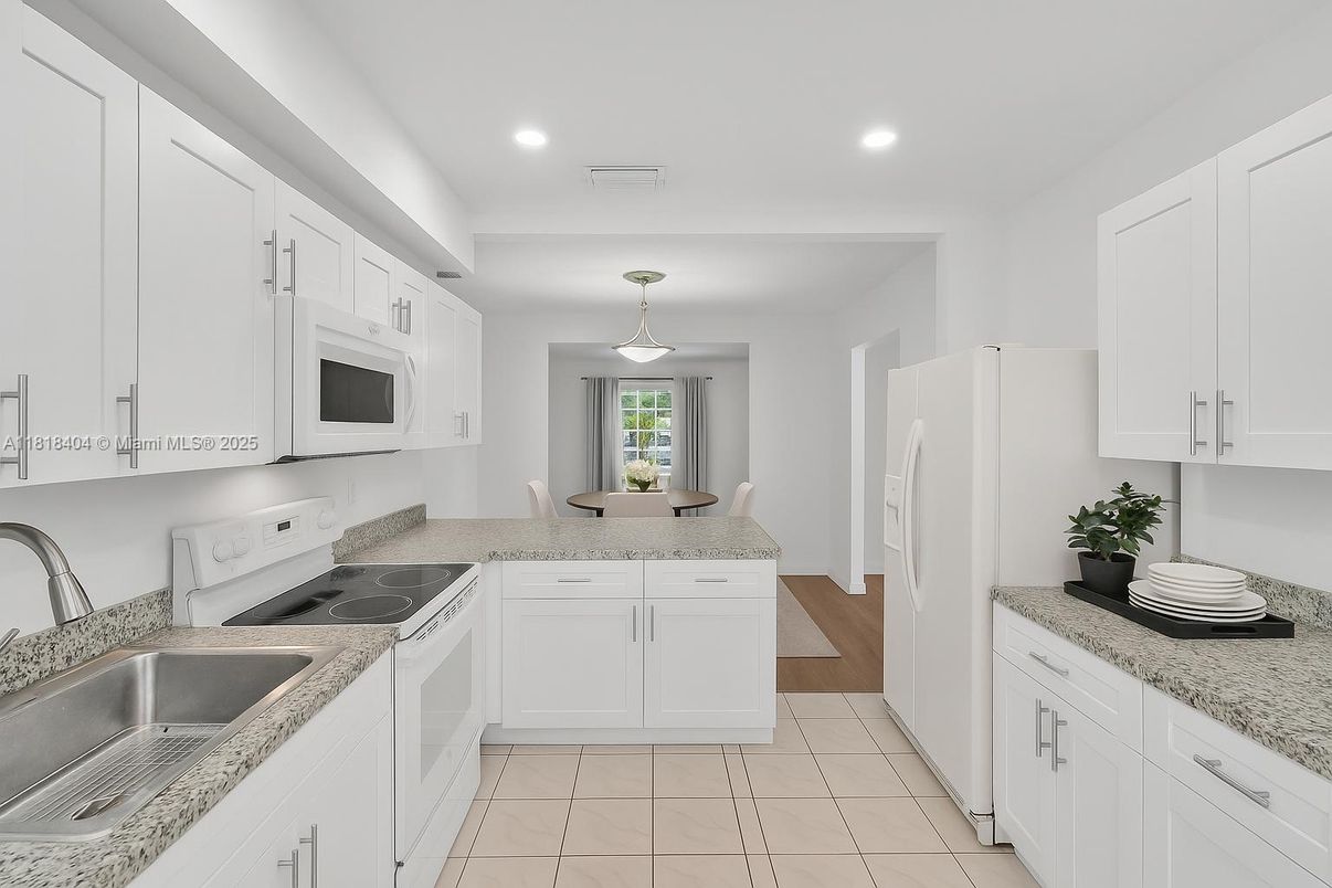 Interior, Kitchen, Pendant Lights, Recessed Lighting